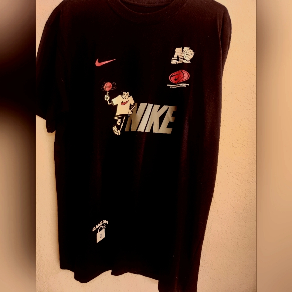 Nike Basketball tshirt Game On 100% Cotton medium